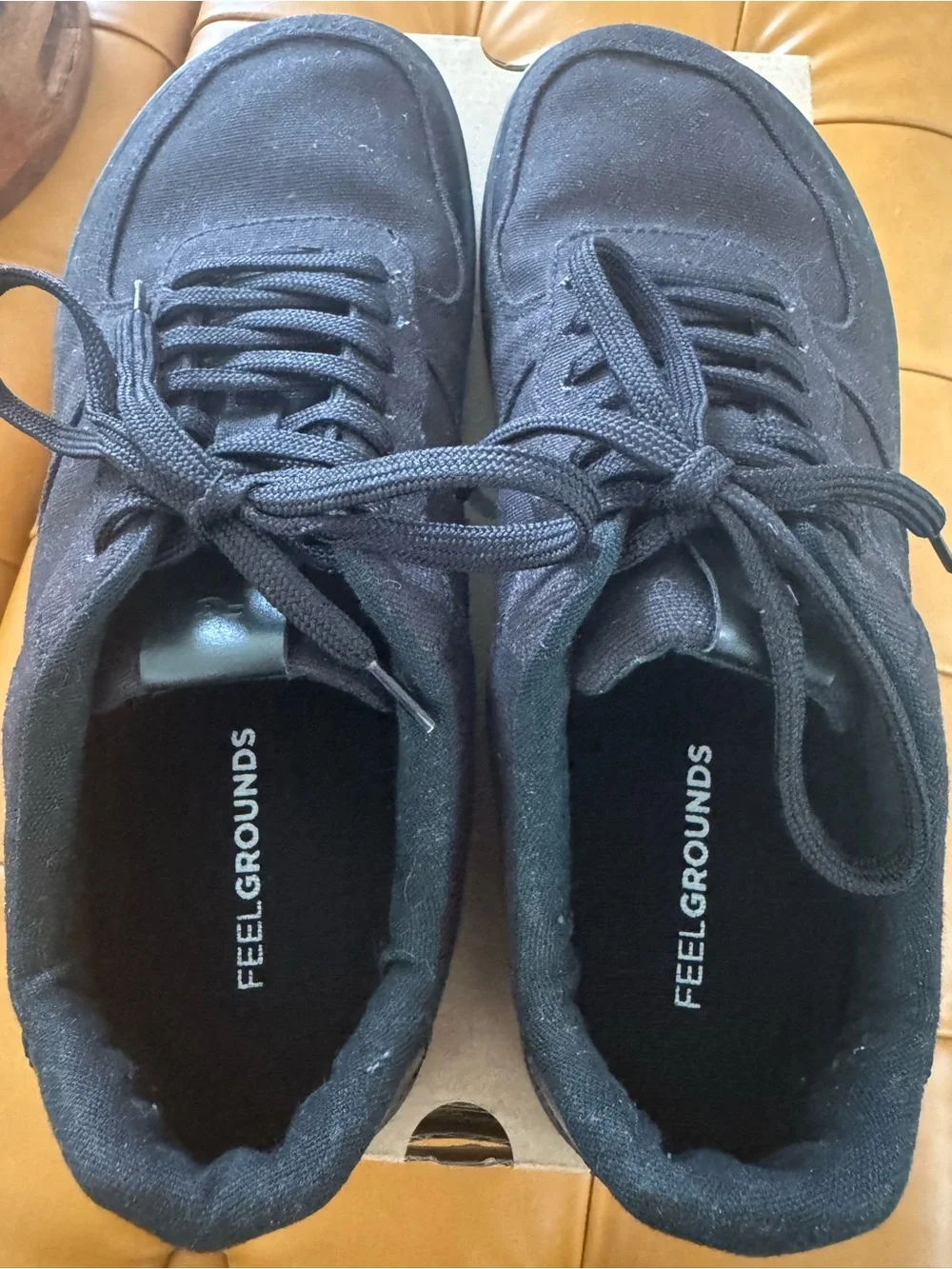 Feelgrounds Black Canvas Barefoot Sneakers Men’s Size 11